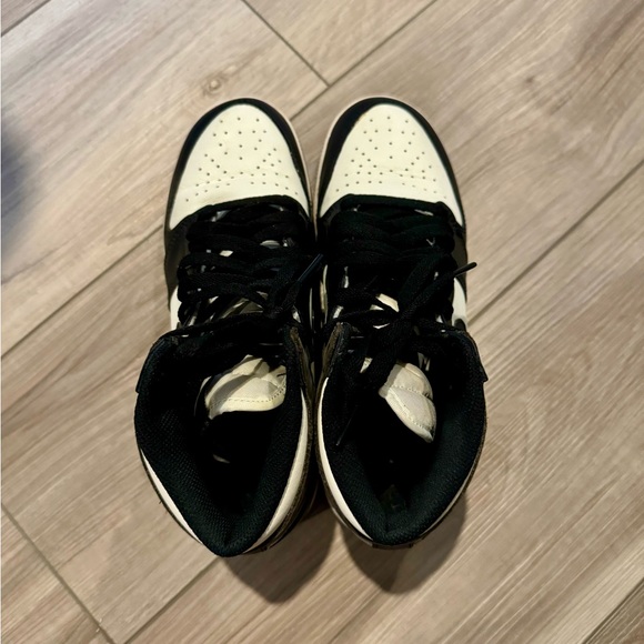 Air Jordan 1 Retro High OG 'Dark Mocha' - Picture 2 of 6